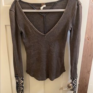 XS We the Free long sleeve with sweater cuff